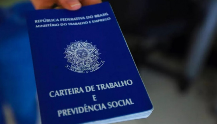 Edital de convocação de funcionária para retorno ao trabalho