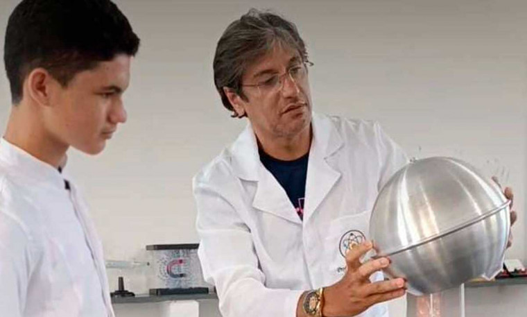 Francisco Rodrigues é o segundo educador do estado a conquistar vaga no programa