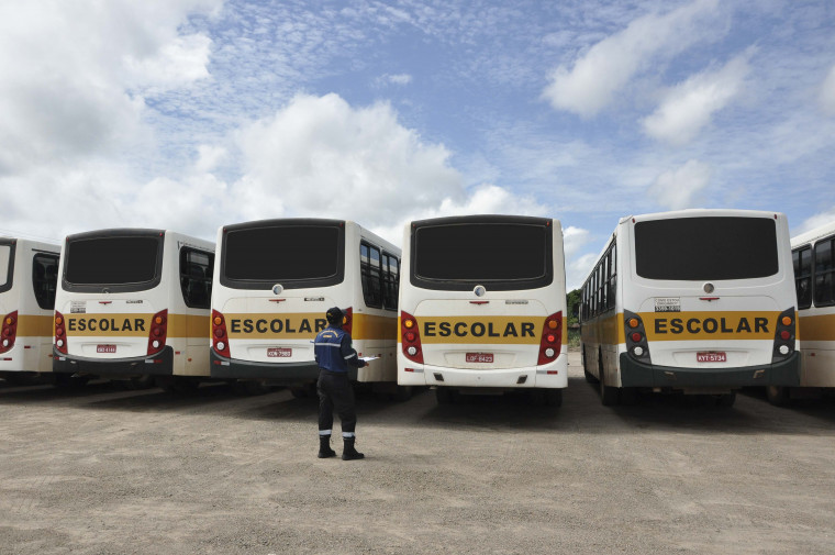 Vistoria tem o objetivo de verificar se os veículos escolares estão em condições adequadas