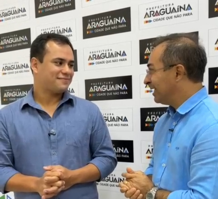 Lucas Campelo ao lado do prefeito Wagner Rodrigues