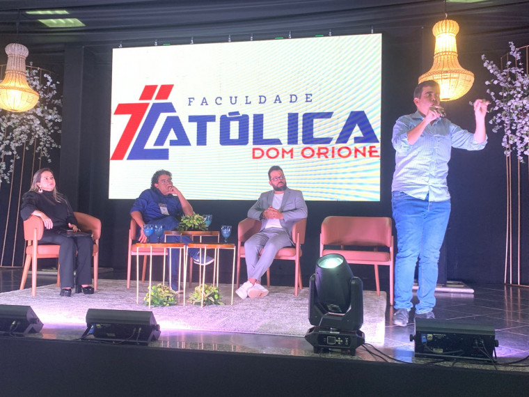 Deputado federal Ricardo Ayres também prestigiou o evento acadêmico
