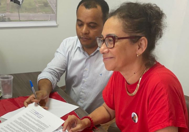 Assinatura do termo de compromisso