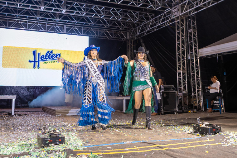 Jovens encantaram o público com beleza e carisma